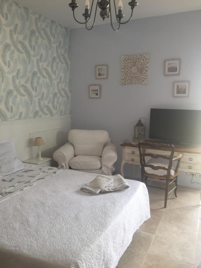 Les Olivades Bed & Breakfast Magalas Exterior photo