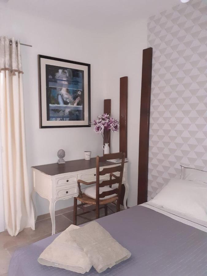 Les Olivades Bed & Breakfast Magalas Exterior photo
