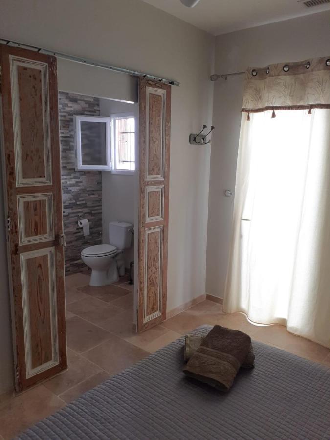 Les Olivades Bed & Breakfast Magalas Exterior photo