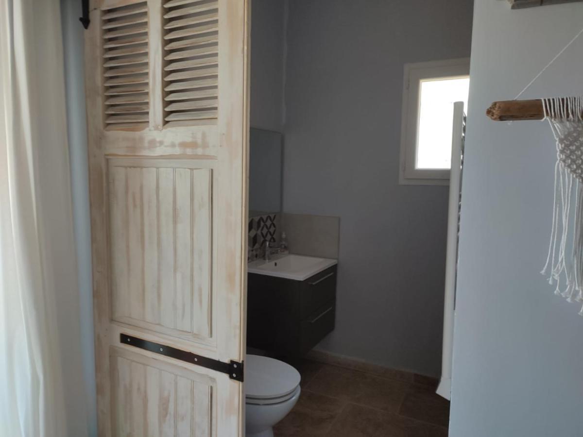 Les Olivades Bed & Breakfast Magalas Exterior photo