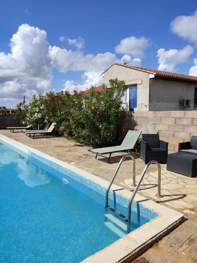 Les Olivades Bed & Breakfast Magalas Exterior photo